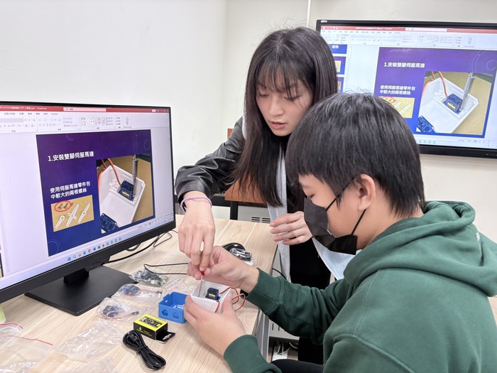 11501機器人教育科學營-節奏大師：程式讓機器人跳出專屬舞步