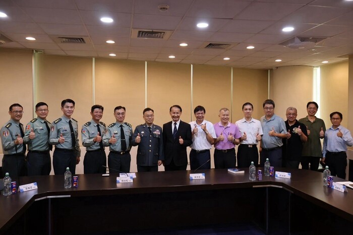 1151007國軍參訪交流-長官與貴賓大合照