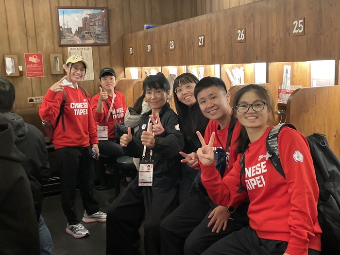 1141115~26夏季達福林匹克運動會-參賽選手合影圖片