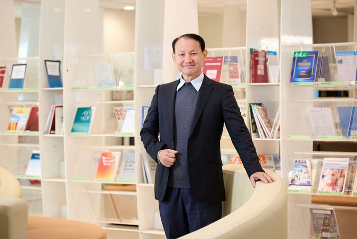 在扎實訓練與母集團支持下，亞東科大學生擁有絕佳實作能力，留任率達27%、進修部就學穩定率勇奪全國第一，驅動師生成長創造無限可能。