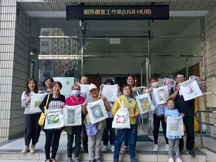 1141108游於藝-跨世代美學培育」_創新創業工作坊學員作品展圖片
