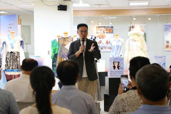 1140925「交織」師生創新創意展開幕式-鶯歌工商顏龍源校長開幕致詞圖片