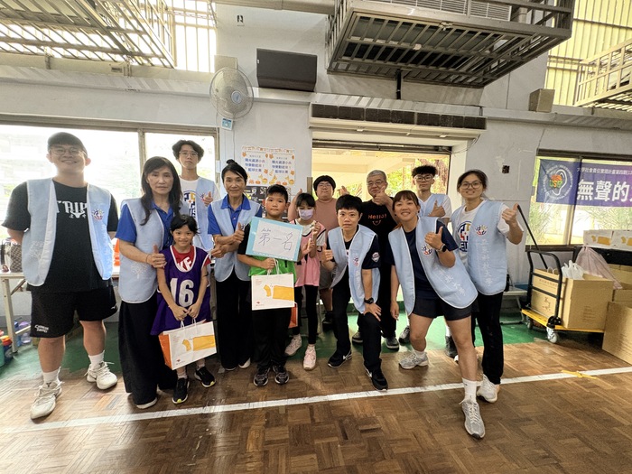 20260429新竹國小籃球營_第一名頒獎囉