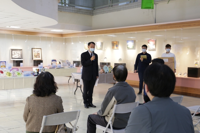 亞東科大通識中心攜手鶯歌工商 創藝流轉展現人文關懷美學素養