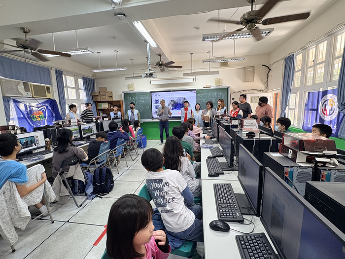 1150318新竹民富國小科學營-蔡宏昇主任感謝亞東科大為孩子開啟科學之窗