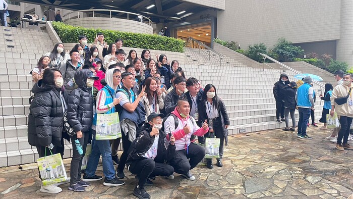 馬來西亞學子觀摩亞東科大「馬來西亞高科技人才培訓基地」