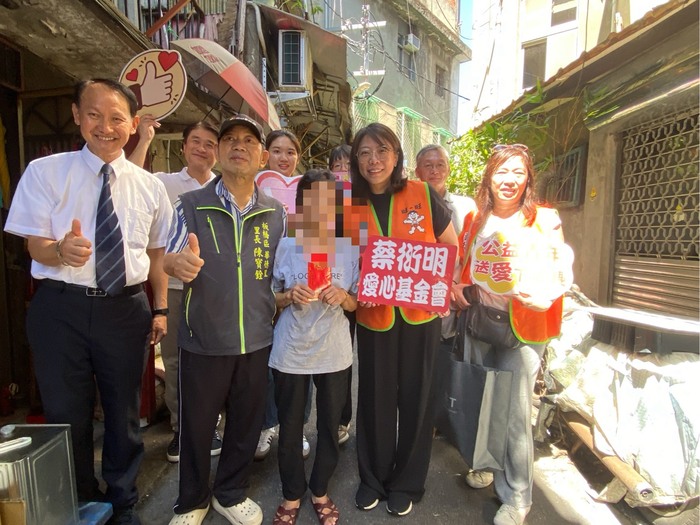 1140925公益青年送愛下鄉趣-師生與基金會貴賓們齊心，讓社區充滿溫暖與關懷圖片