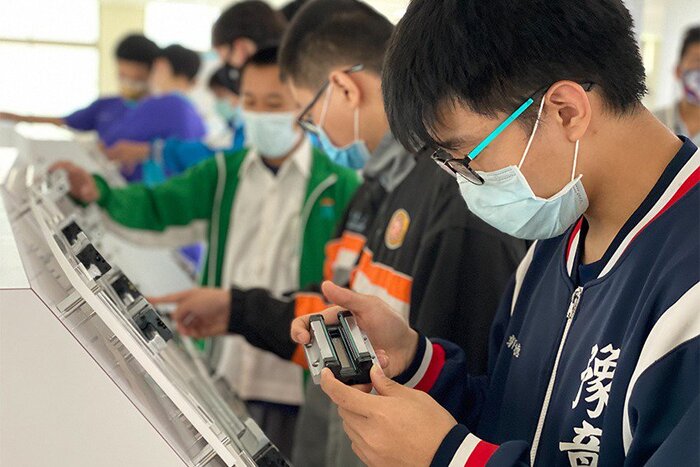 新北結合科大及產業 辦理AI職場英語體驗營