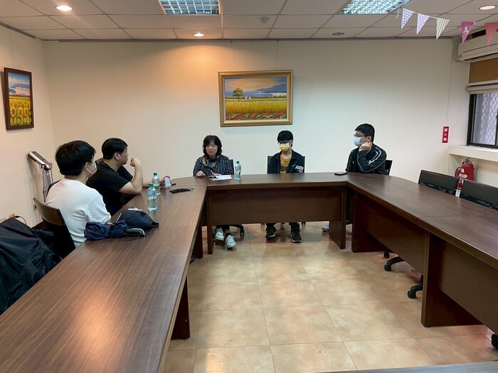 計畫主持人黃秀鳳主任說明執行計畫的理念圖片