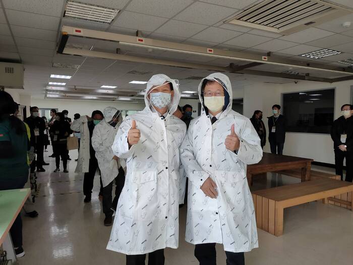 亞東科大偕同新北高工參訪聚紡增進實務知能